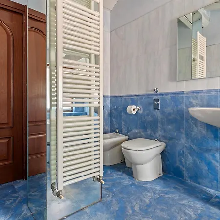 Ampia Casa Su Due Piani, A Pochi Minuti Dai Navigli E Metro شقة ميلان